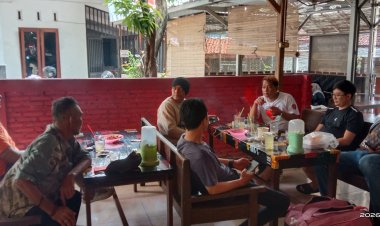 KOMUNITAS WARTAWAN LOKAL (KAWAL) Rakor Program Kerja 